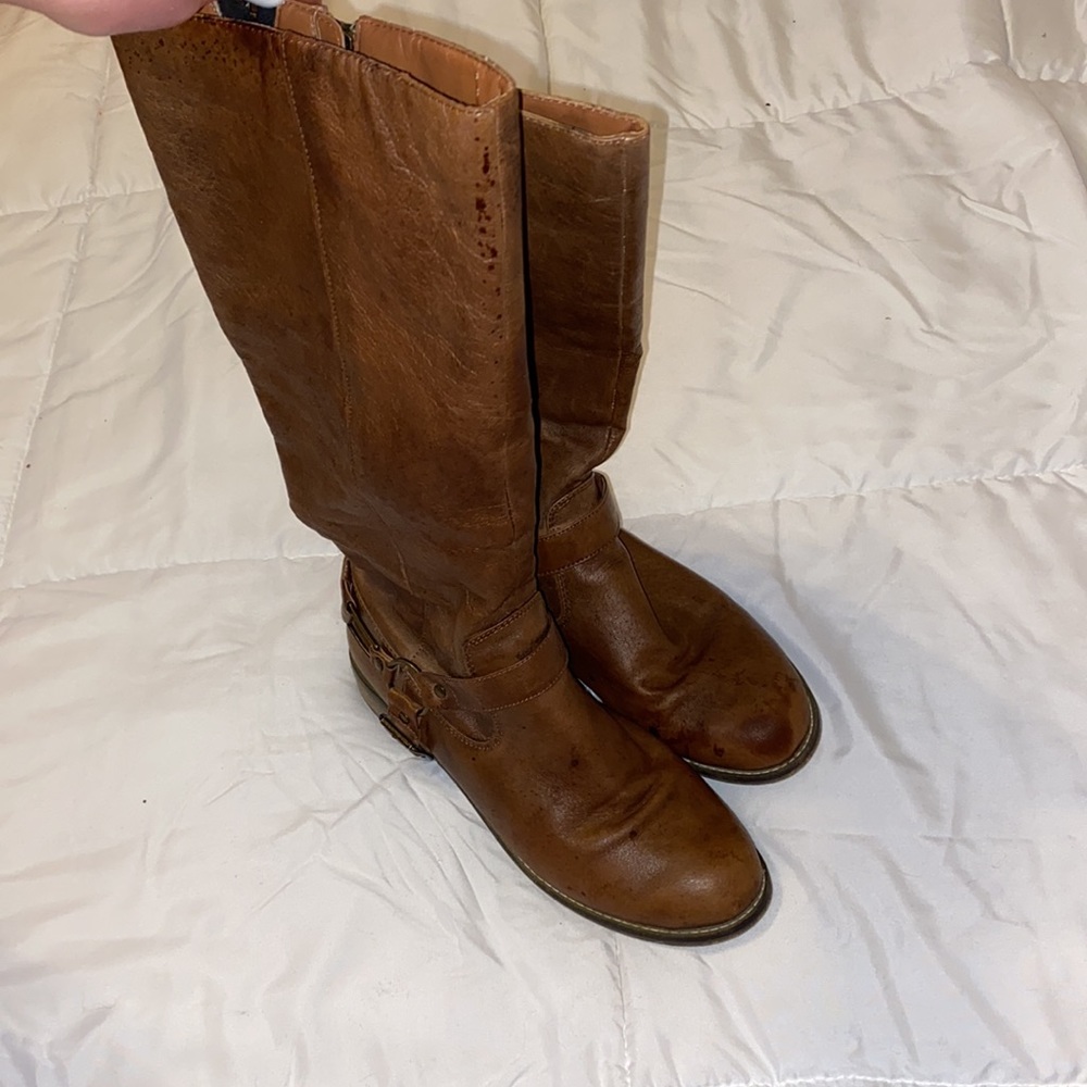 Size 7.5 boots - Picture 2 of 4
